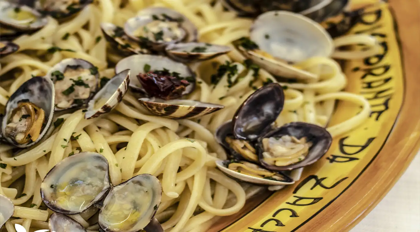 Spaghetti with clams